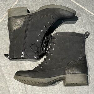 White Mountain Black Combat Boot Zipper Size 10